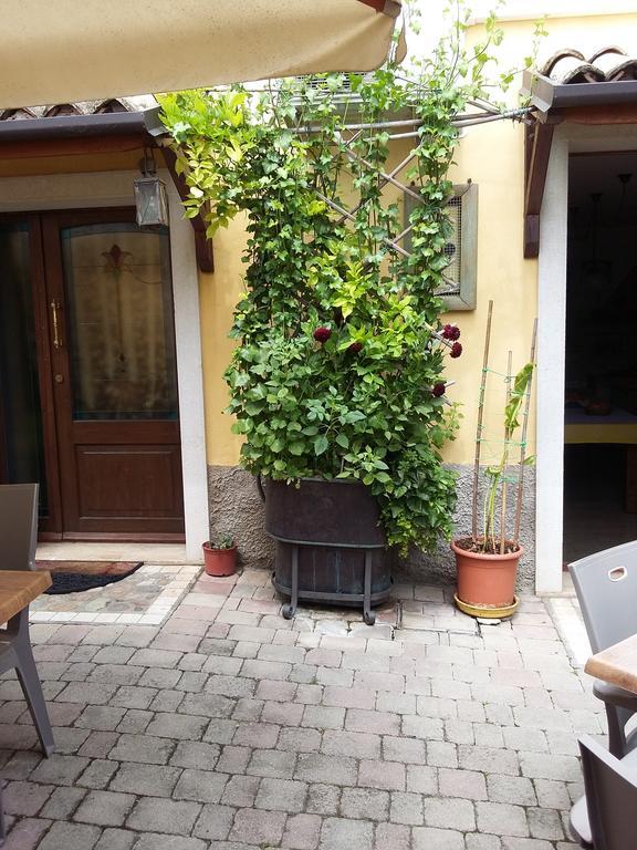 La Carbonara 6 Bed and Breakfast Bardolino Exteriör bild